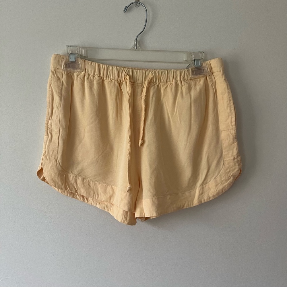 RVCA Casual Shorts Women's Small Yellow Lightweight Pockets Beachy